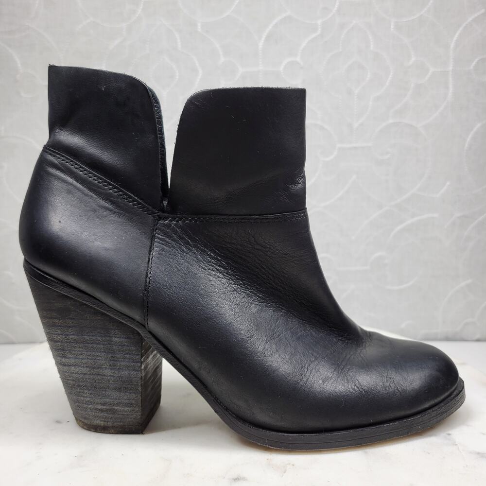 Vince‎ Camuto Helyn Ankle Boots Womens 8.5 Black Soft Leather Pull On Block Heel